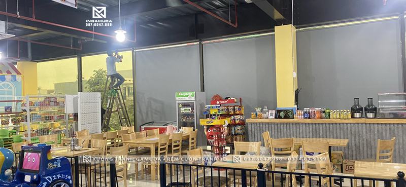 Rèm cuốn trơn giá tốt nhất cho văn phòng và khu vui chơi trẻ em - công trình thi công tại Bắc Giang Bảo Hành 3 Năm