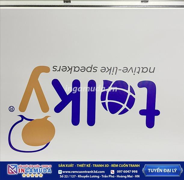 Rèm cuốn in logo ứng dụng tại phòng học talky in ấn công nghệ sắc nét