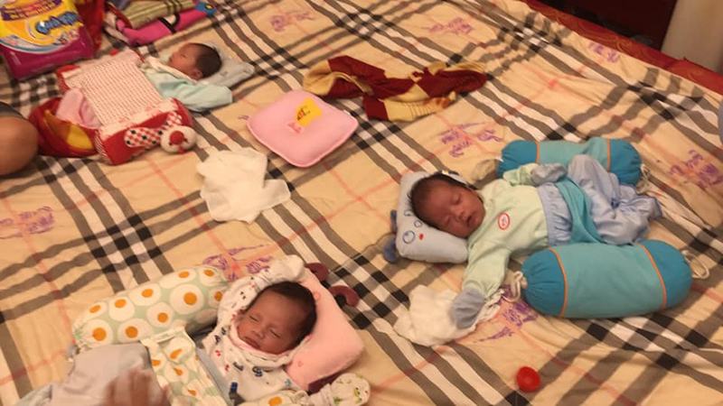 Các em nhỏ tại chùa được sư cô và các bà các mẹ gần chùa cưu mang chăm sóc
