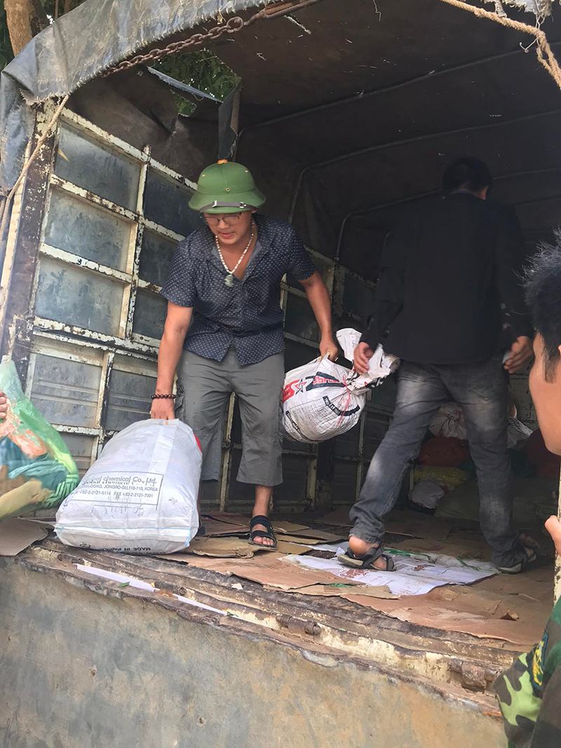 Ông Đinh Tân Trào chia sẻ phải hành động thật nhanh để hàng hóa nhu yếu phẩm đến với mọi người sau 1 thời gian bị cô lập