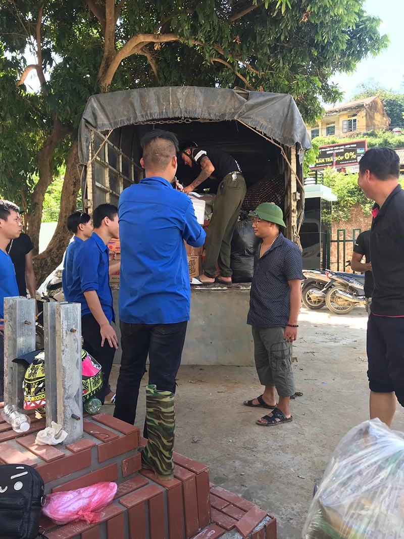 Phân công công việc tổ chức công tác cùng với đoàn thanh niên địa phương trường THPT Bá Thước