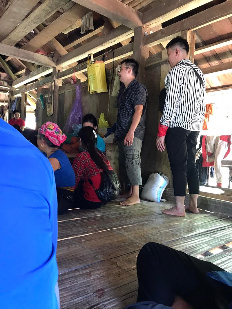 Chứng kiến 1 gia đình có 6 người bị lũ cuốn trôi