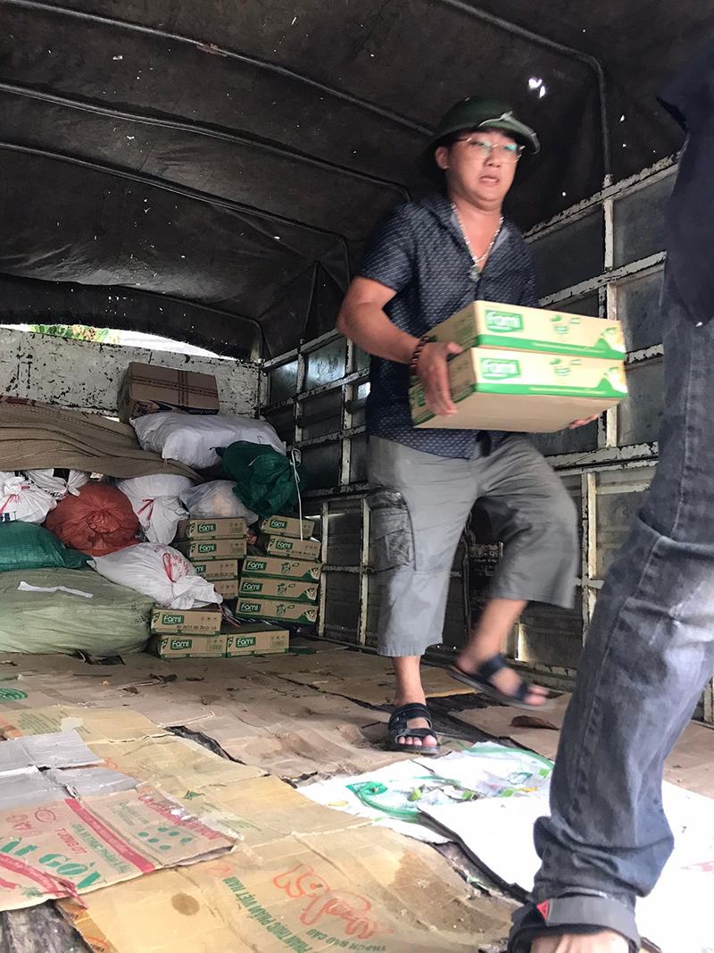 Ông Đinh Tân Trào chia sẻ phải hành động thật nhanh để hàng hóa nhu yếu phẩm đến với mọi người sau 1 thời gian bị cô lập