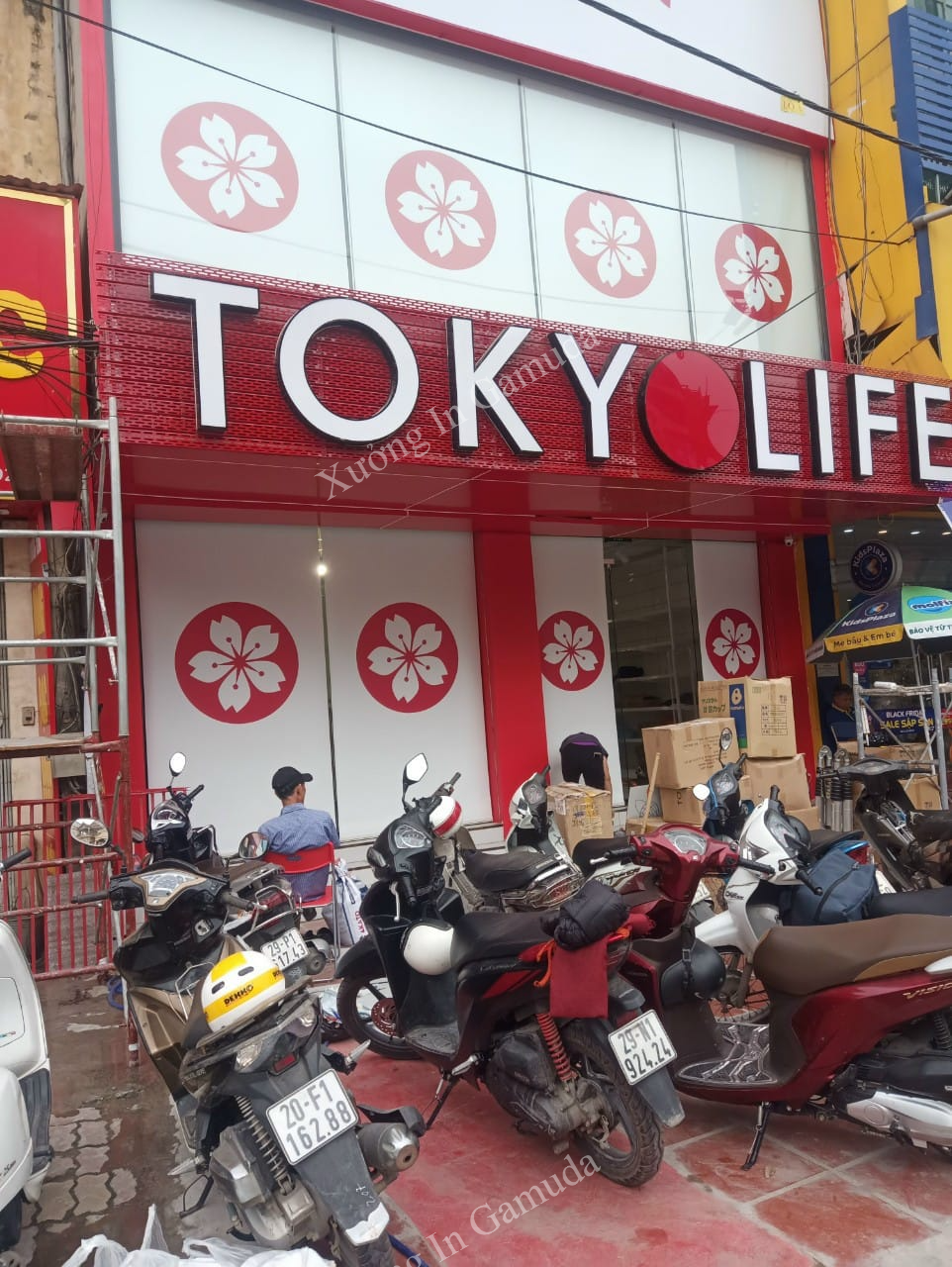 Rèm cuốn in logo thương hiệu 