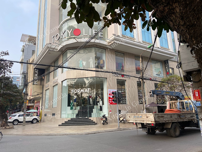 Rèm cuốn in logo thương hiệu cho hệ thống cửa hàng TokyoLife tại Nam Định