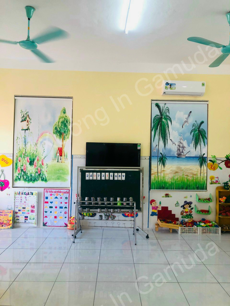 Rèm cuốn in tranh ý tưởng trang trí lớp học độc đáo tại xưởng in gamuda
