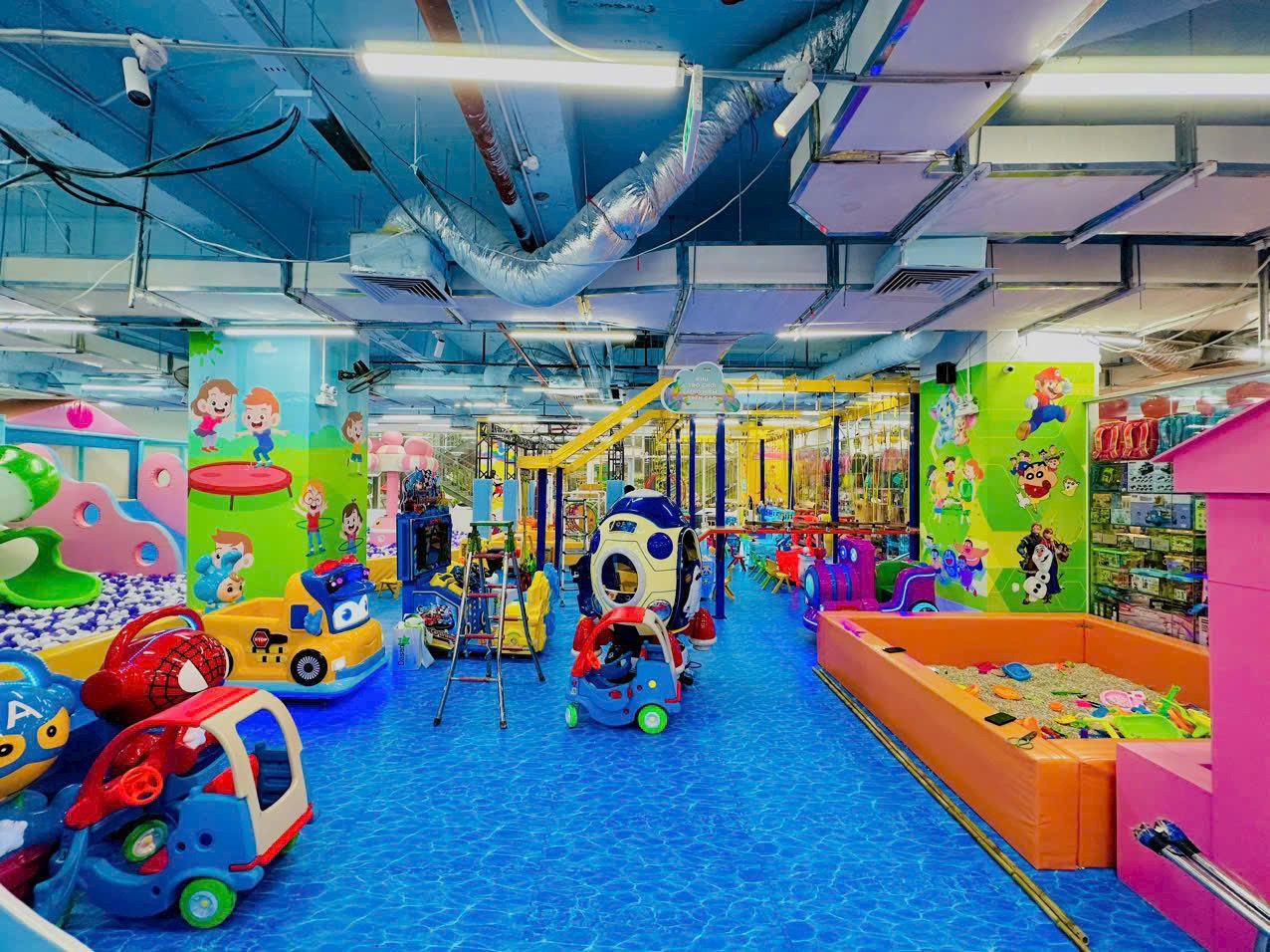 Xưởng in Gamuda lắp đặt thi công trực tiếp tại công trình