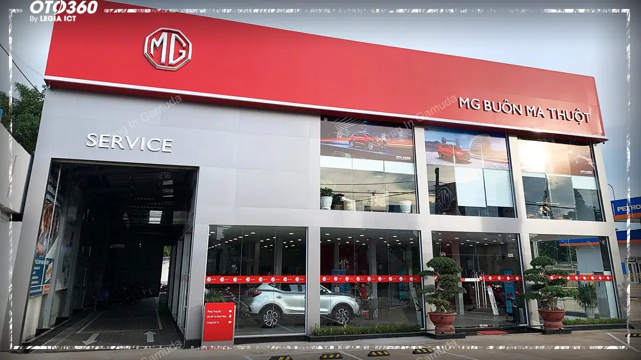 Rèm cuốn trơn cho cửa hàng ô tô tại Buôn Mê Thuột
