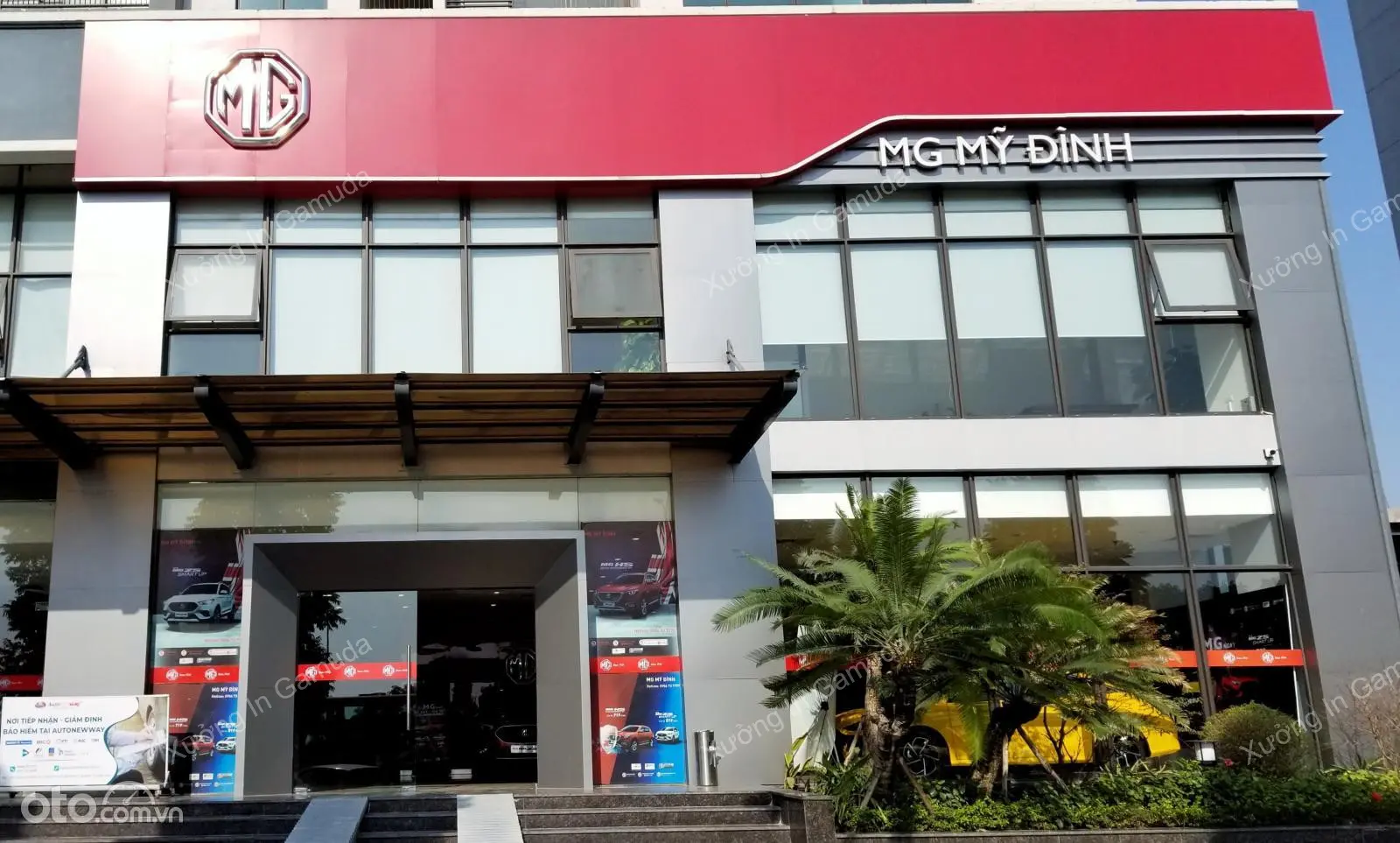 Rèm Cuốn Trơn Cho Showroom Ô Tô -Sản Xuất Tại Xưởng In Gamuda Với Giá Rẻ Nhất Trên Thị Trường 3 Năm Qua