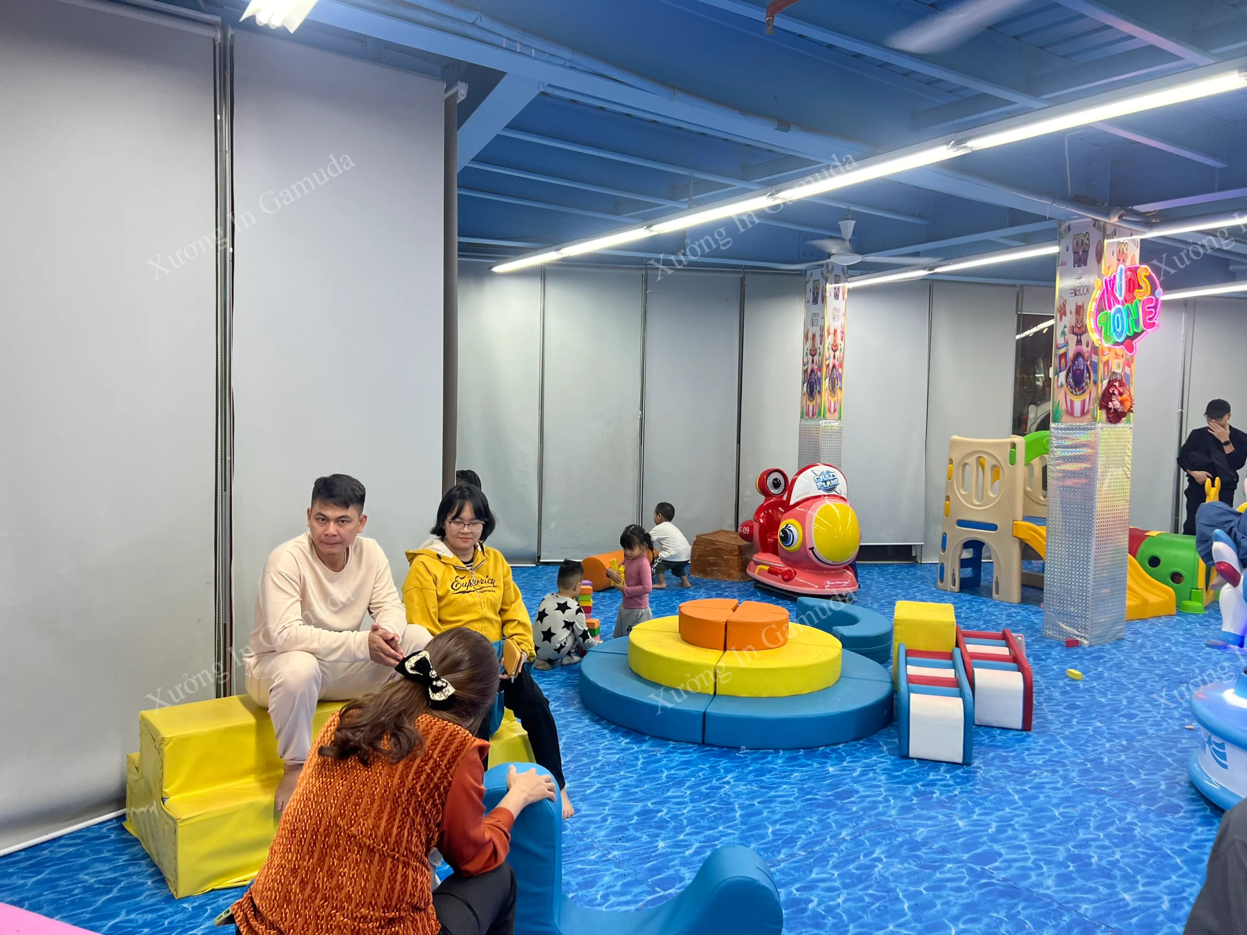 Rèm Cuốn Và Tranh 3D Cho Khu Vui Chơi Trẻ Em – Xưởng In Gamuda Tuyển Đại Lý Phân Phối Toàn Quốc Giá Rẻ Chiết Khấu Cao