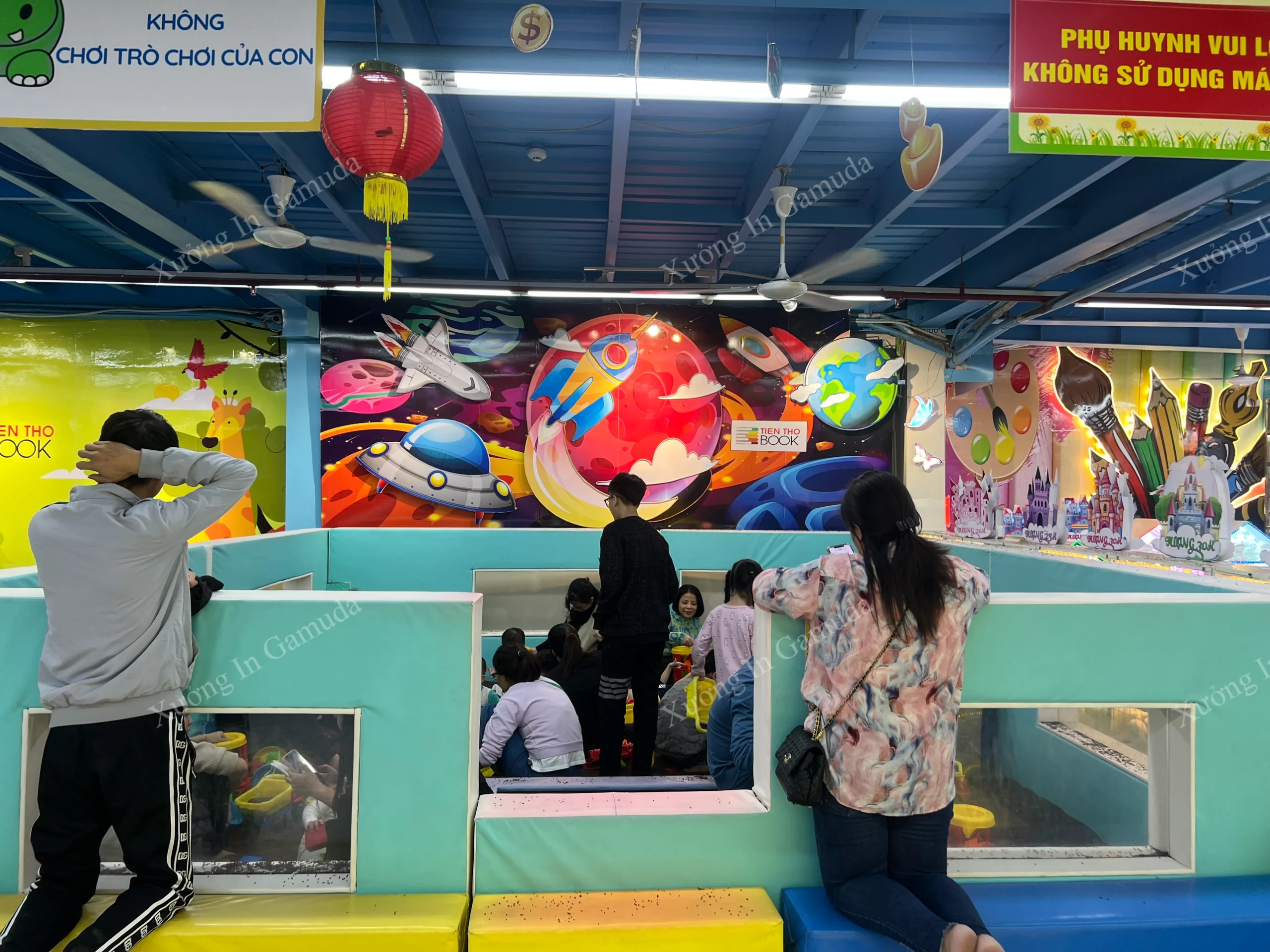 In ấn và sản xuất tại rèm tranh Gamuda - Đơn vị sản xuất và phân phối rèm tranh giá rẻ nhất