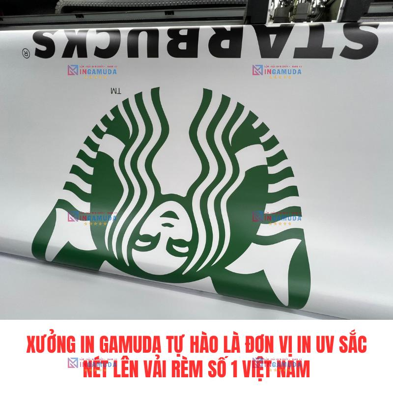 In Logo Lên Rèm Cuốn Công Nghệ In UV Sắc Nét Đảm Bảo Độ Chân Thực Cho Màu Thương Hiệu. In Rèm Logo Quán COFFEE STARBUCKS Địa Chỉ In Ấn Uy Tín Tại Xưởng In Gamuda