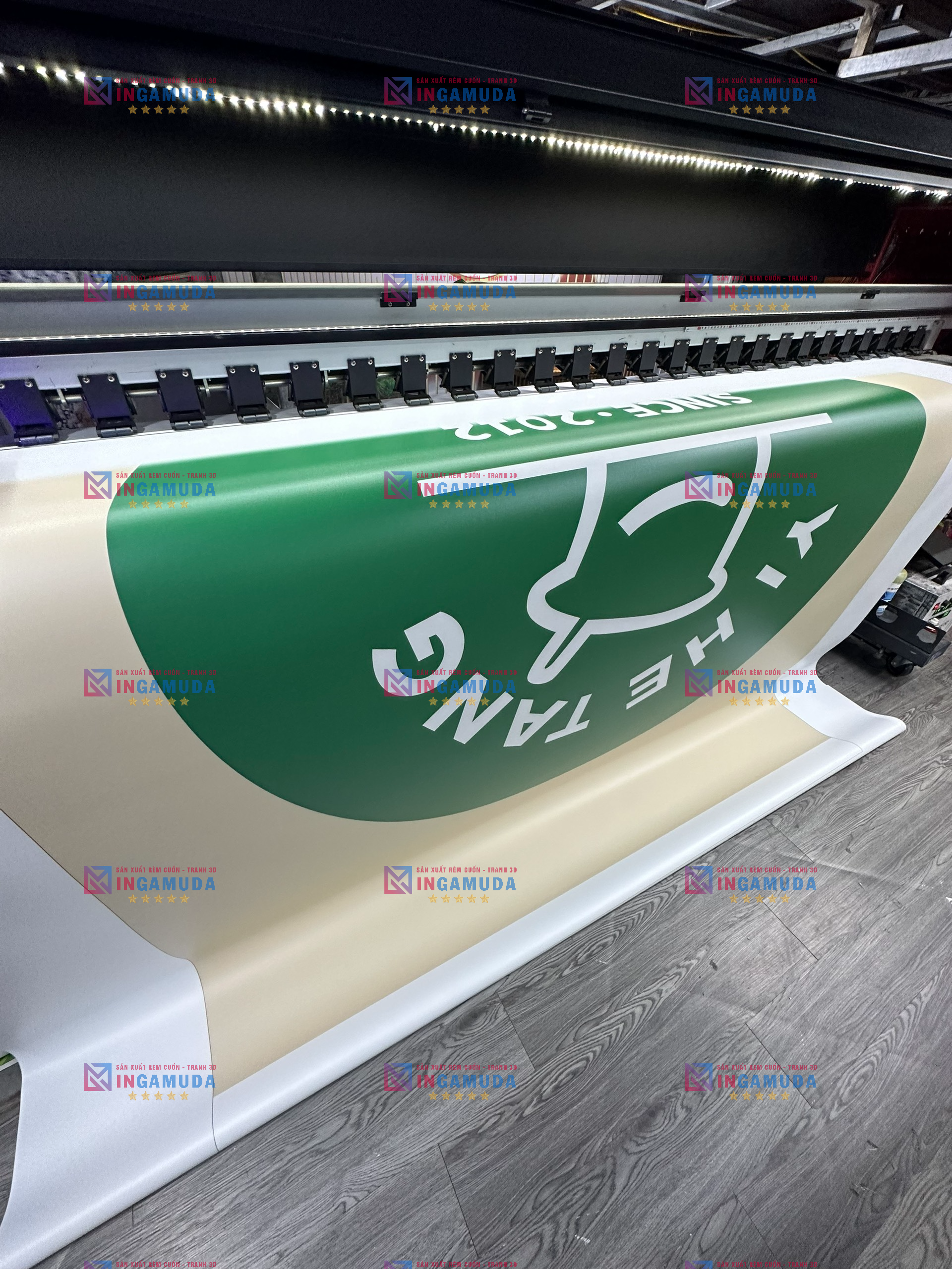 Rèm Cuốn In Logo Thiết Kế Cho Quán Trà Sữa Thi Công Sản Xuất Trọn Gói Tại Xưởng in Gamuda Phục Vụ Nhanh Chóng Với Giá Thành Rẻ Số 1 Cho Các Quán Trà Sữa